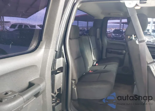 1GCRCSE00BZ278415: 43755609