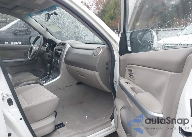 JS3TE044794100373: 43755662