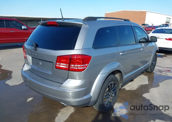 3C4PDCAB7JT519958: 43755688