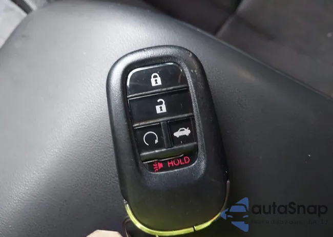 1HGCY1F38RA045032: 43757059