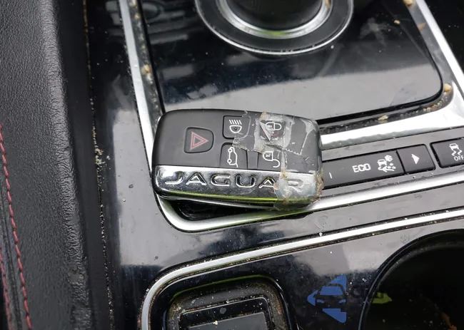 SADCM2BV2HA097332: 43757083