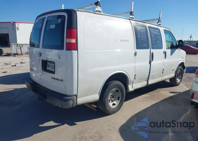 1GCHG35U151121293: 43757229