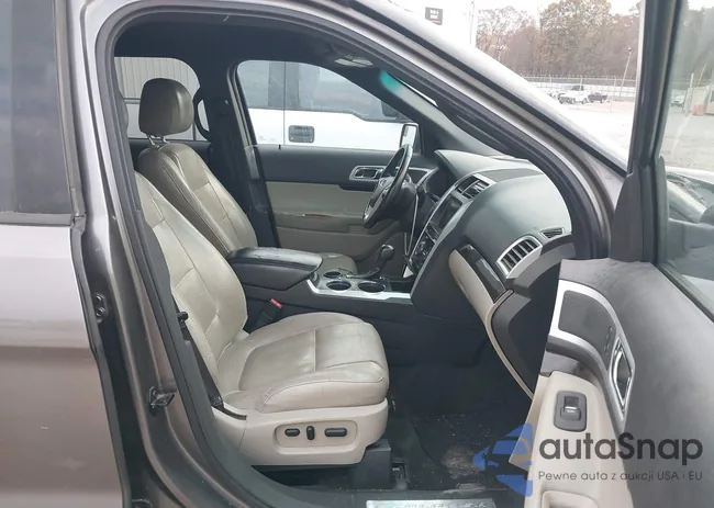 1FMHK7F84CGA00948: 43757250