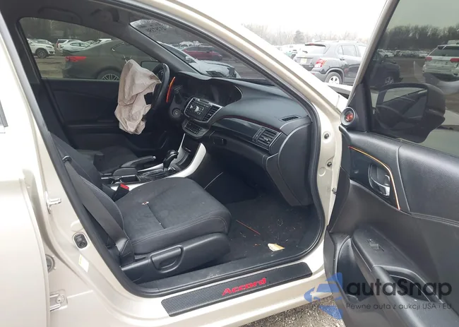 1HGCR2F57FA146790: 43757350