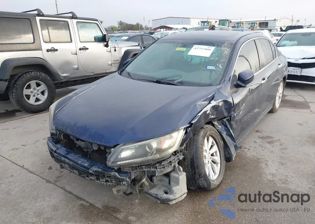 1HGCR2F83FA240157: 43757408