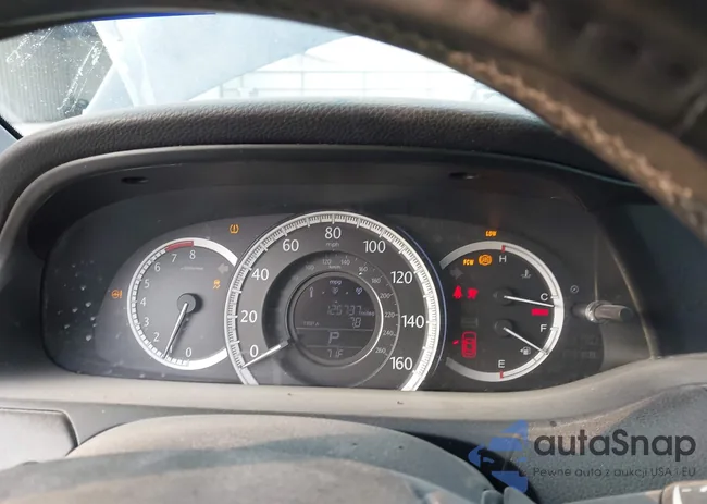 1HGCR2F83FA240157: 43757408