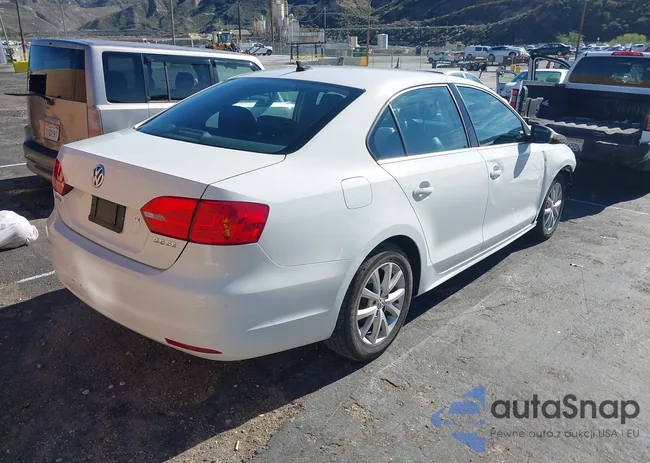 3VWDP7AJ1DM411467: 43757458