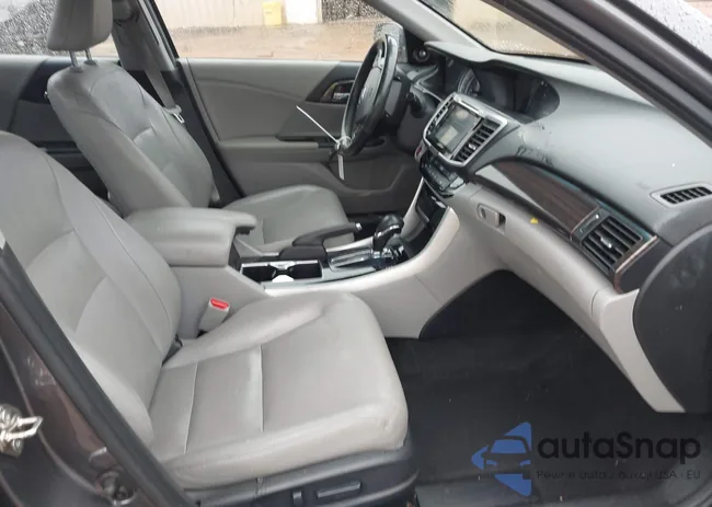 1HGCR2F83GA190863: 43757582