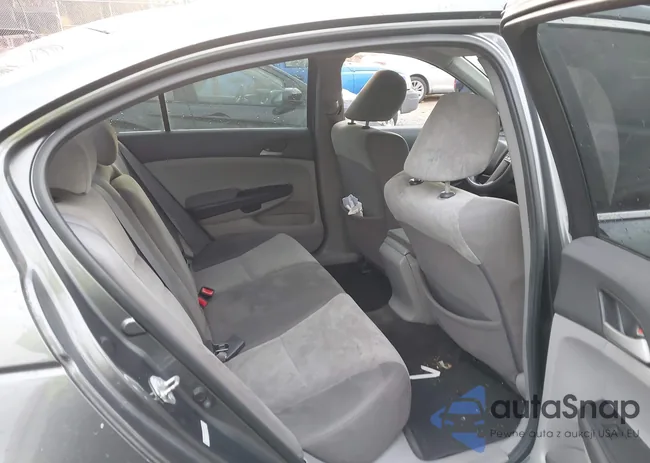 1HGCP2F38AA086516: 43757597