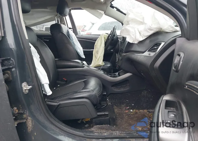 3C4PDCGBXHT587527: 43756784