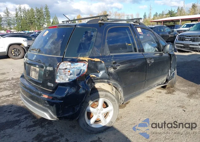 JS2YB413995101945: 43756798