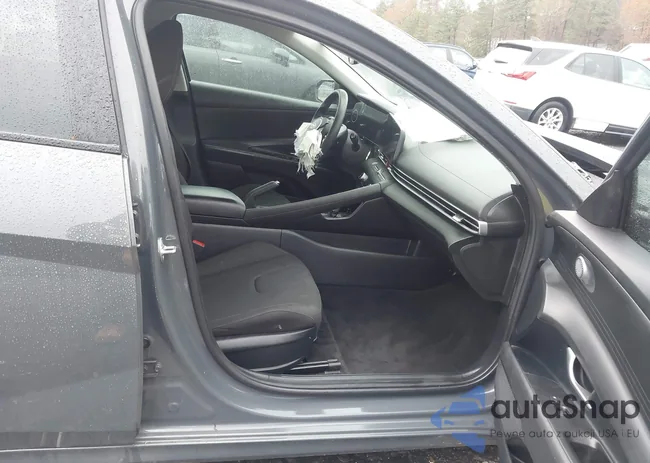 KMHLM4DG2RU830805: 43758055