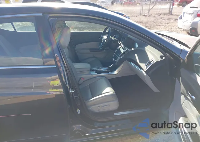 19UUB2F3XFA003100: 43758166