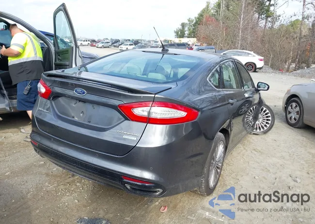 3FA6P0K92FR310103: 43758202