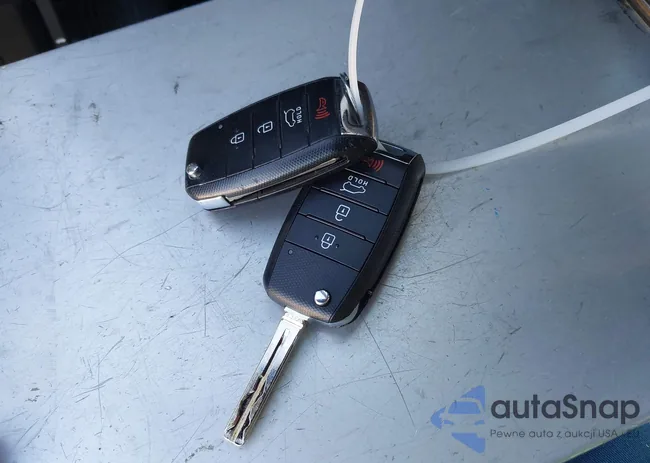 KNDJN2A22F7803992: 43758215