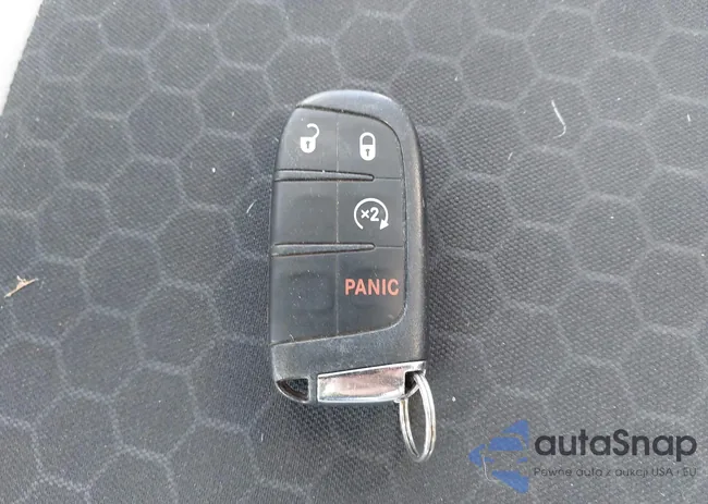 3C4NJDBB5JT401685: 43758233