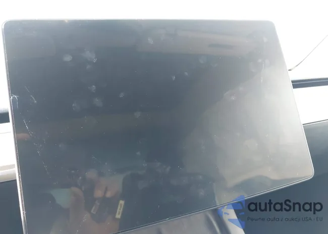 5YJ3E1EAXMF955496: 43758258