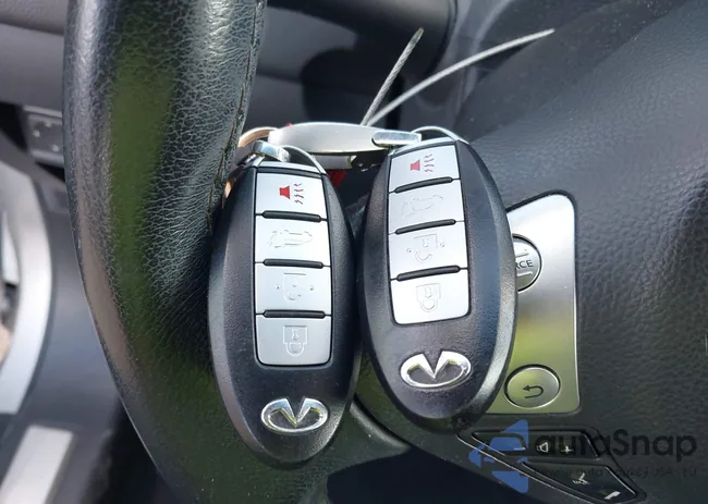 JN8CS1MU7HM143305: 43758276