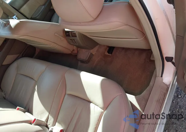 JH4KA9683WC009742: 43758358