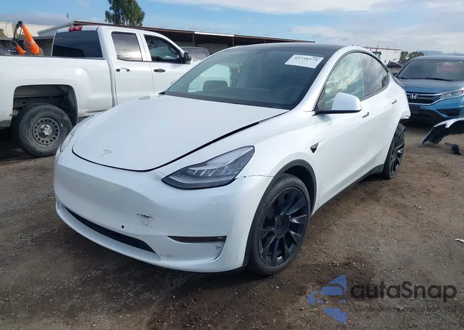 5YJYGAEE4MF214084: 43758379