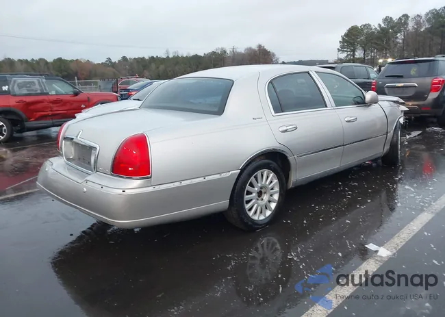 1LNHM81W35Y640684: 43758404