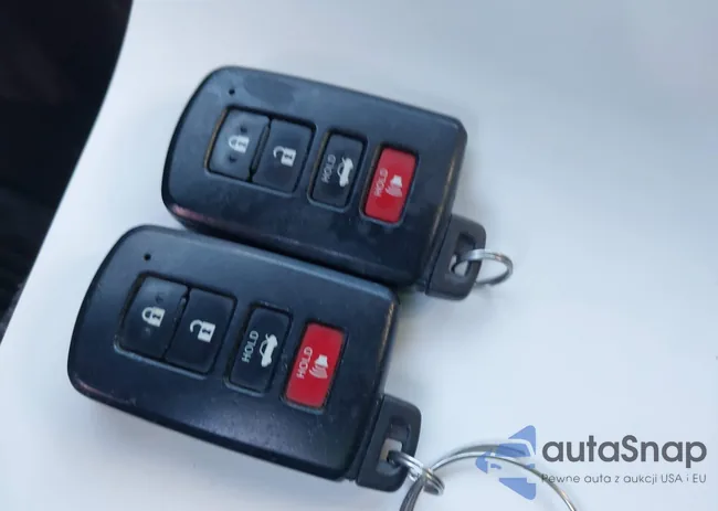 2T1BURHE8GC639227: 43758423