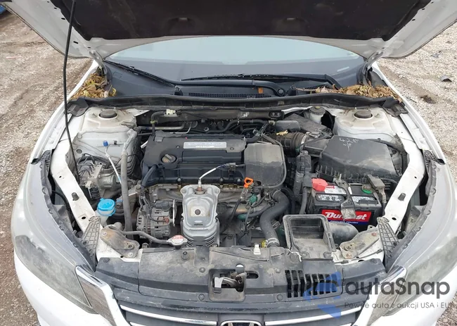 1HGCR2F3XFA036105: 43758594