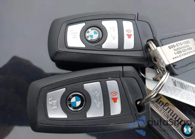 WBA5A7C52ED618873: 43757700