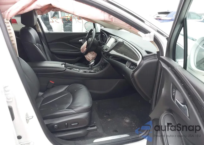 LRBFX1SA7JD029327: 43757936