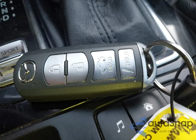 3MZBN1U79JM168710: 43757948