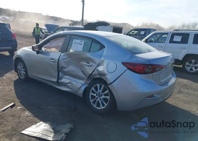 3MZBN1U79JM168710: 43757948