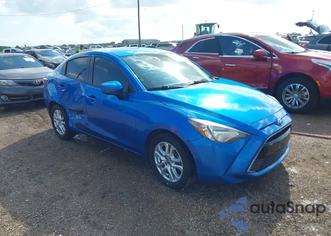 3MYDLBYV5JY313817: 43757965