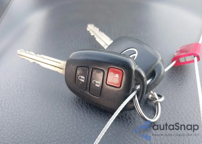 2T3RFREV8DW124520: 43759154