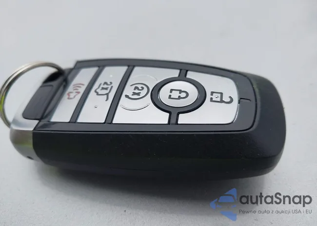 1FMCU9H62LUB40218: 43759224