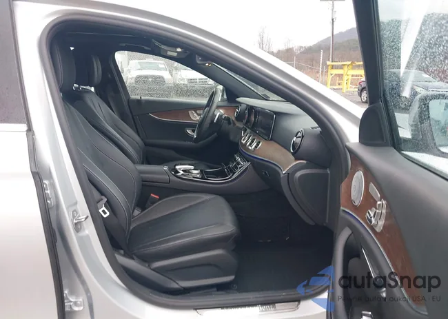 WDDZF4KB4HA059138: 43759300