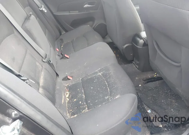 1G1PE5SB9G7196865: 43759301