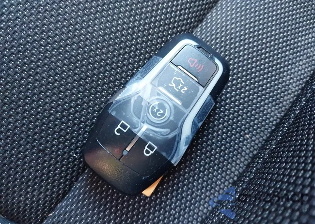 1FATP8EMXF5352832: 43758703