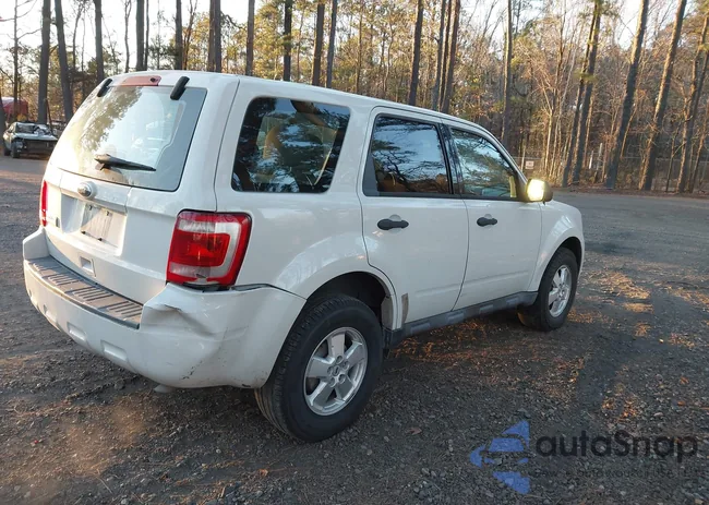 1FMCU0C70BKA76301: 43758834