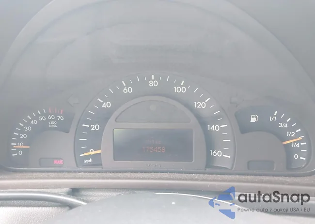 WDBRF40J24A556752: 43758869