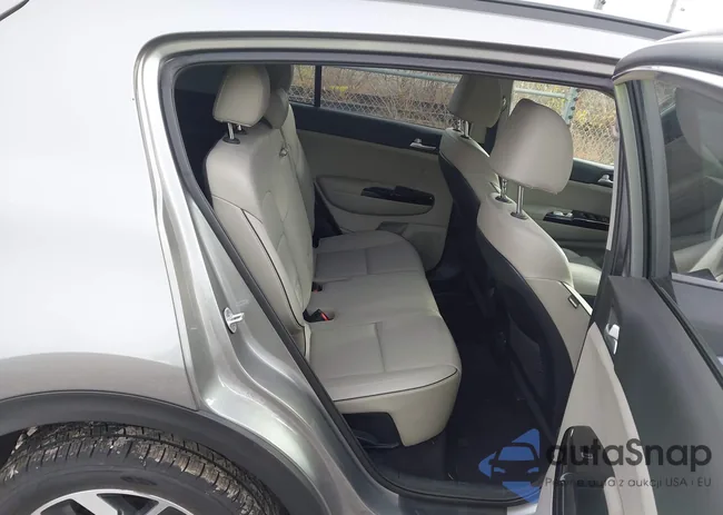 KNDPNCAC9L7637992: 43758992