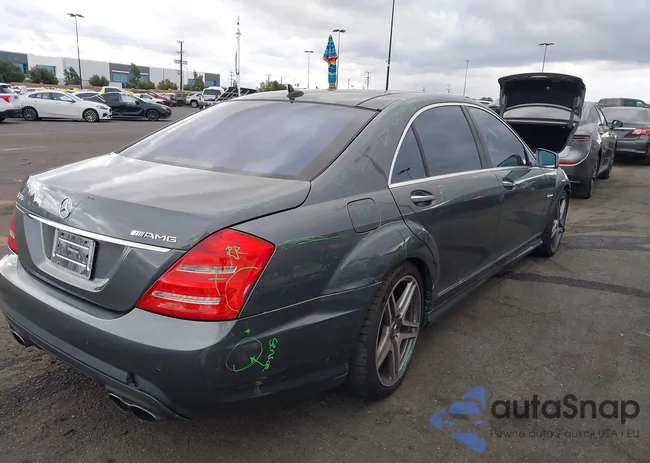 WDDNG7KB1BA389078: 43760008