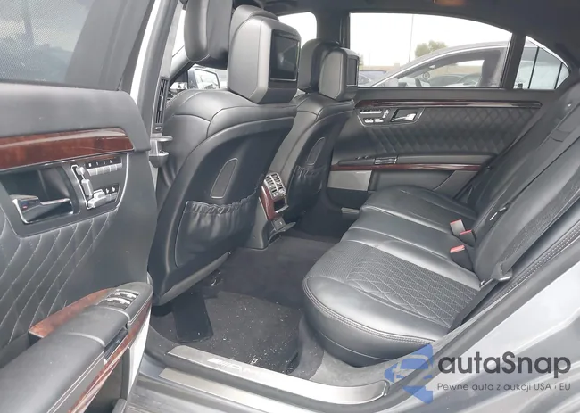 WDDNG7KB1BA389078: 43760008