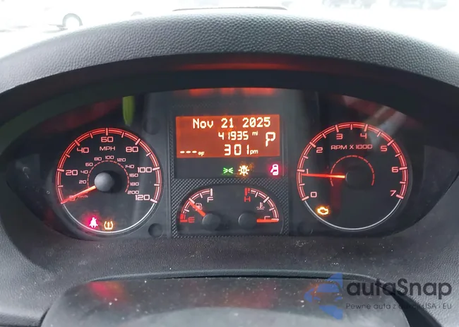 3C6TRVAG1LE135356: 43760113