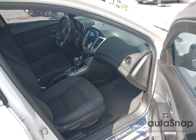 1G1PC5SB4D7198153: 43760131