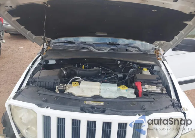 1C4PJLAK7CW110493: 43760137