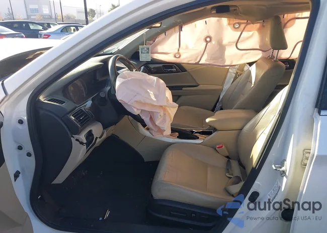 1HGCR3F93HA008059: 43760391