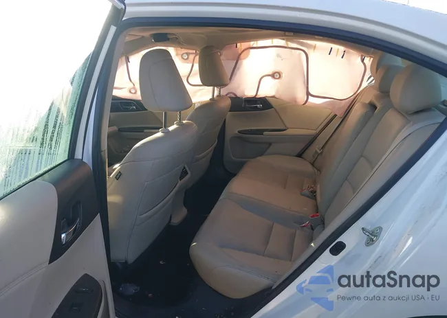 1HGCR3F93HA008059: 43760391