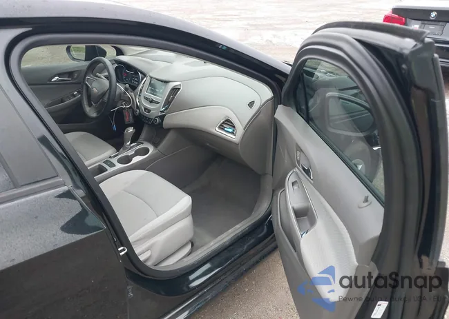 1G1BC5SM7J7171858: 43760589