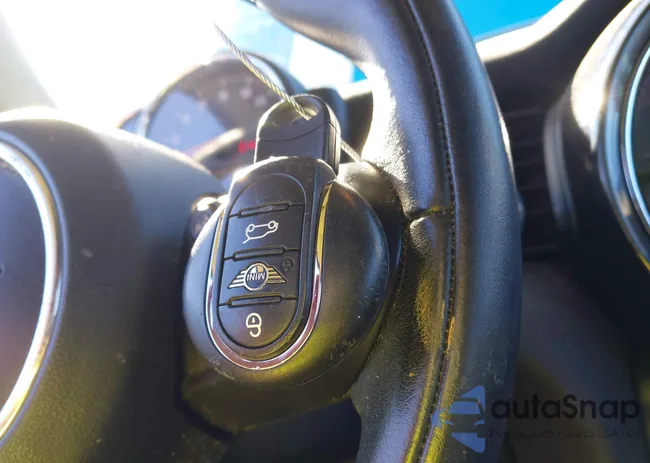 WMWXS5C58FT833286: 43759660