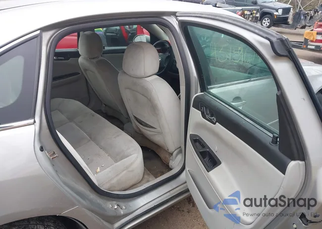 2G1WB58K089216304: 43759679